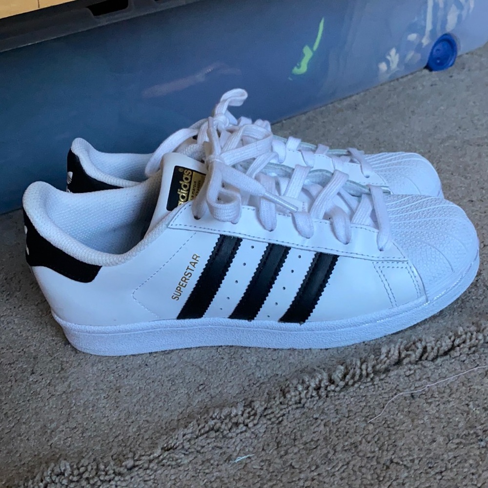 Shelltoe Adidas